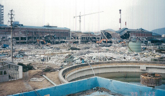 1998.09 - 안양공장 폐쇄 (38년 역사 종지부)